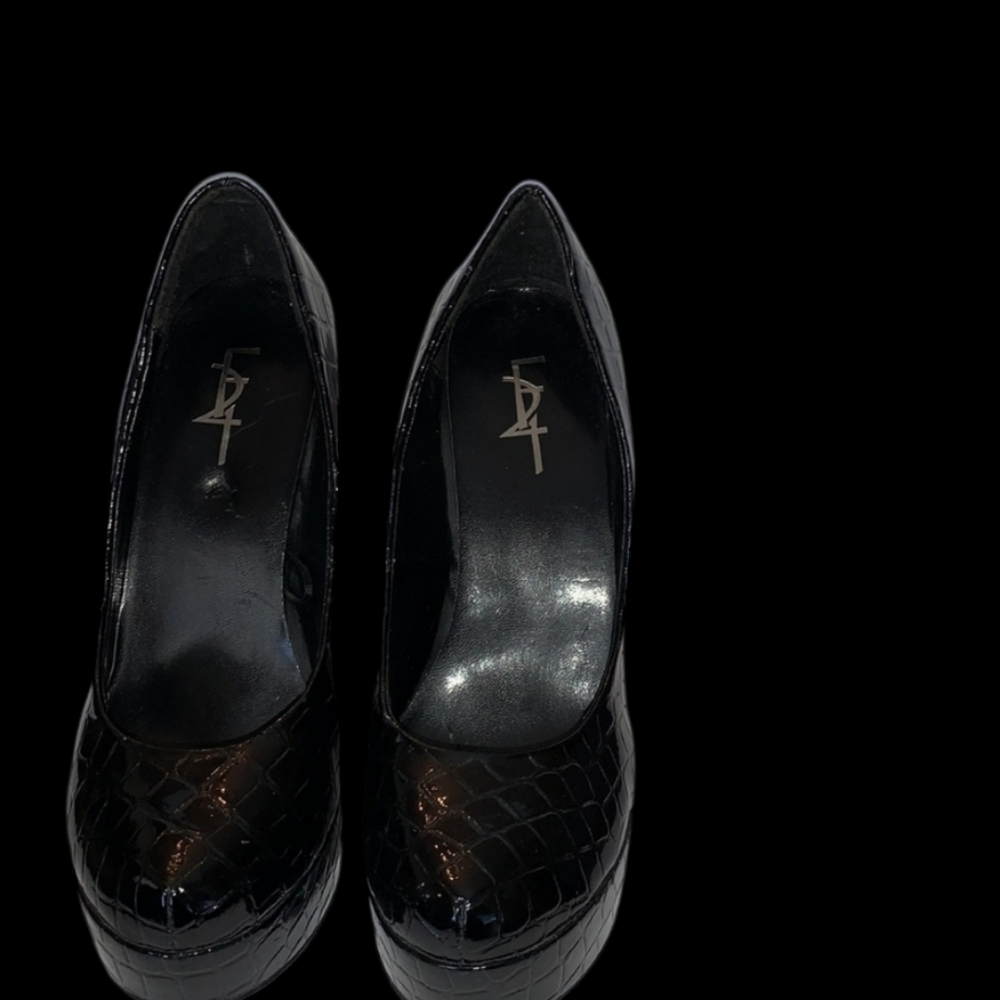 Ladies Heels Sz 8-8.5